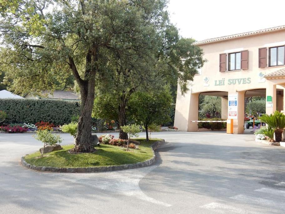 Mobile Home 6-Pers Camping Lei Suves-Cotes D'Azur-Including Airco Roquebrune-sur Argens Zewnętrze zdjęcie