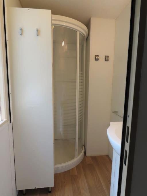 Mobile Home 6-Pers Camping Lei Suves-Cotes D'Azur-Including Airco Roquebrune-sur Argens Zewnętrze zdjęcie