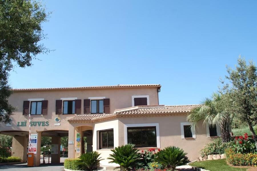 Mobile Home 6-Pers Camping Lei Suves-Cotes D'Azur-Including Airco Roquebrune-sur Argens Zewnętrze zdjęcie